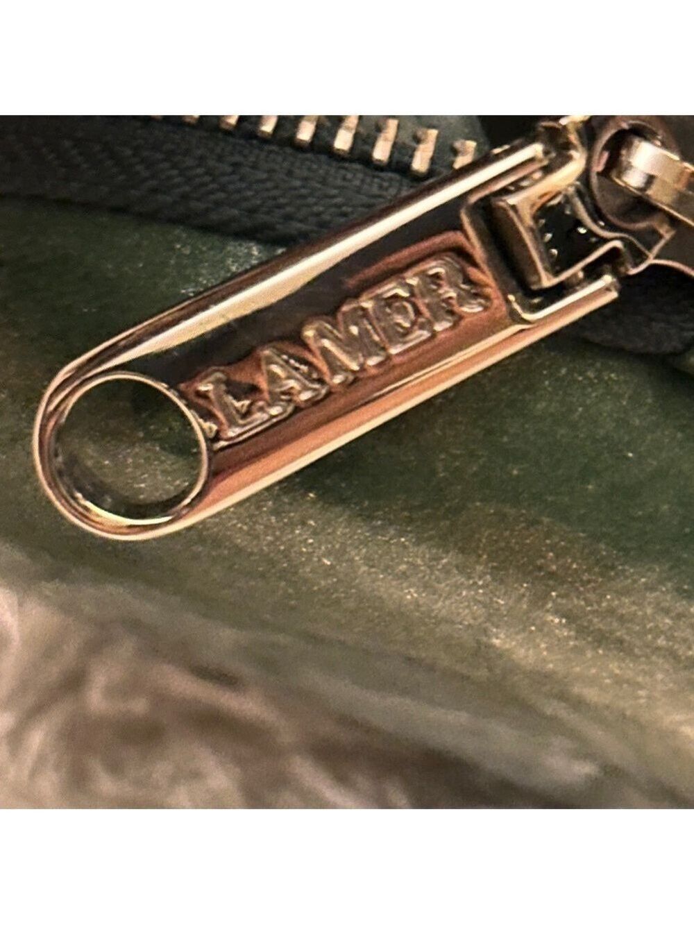 La mer Green Compact Case - Picture 3 of 5